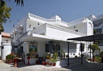 Hotel Jamnalal bajaj Marg, Jaipur 1